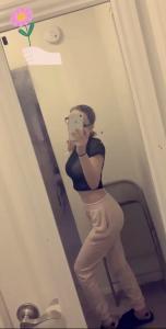 Hannah Eakins - Baby Cardiff, United Kingdom